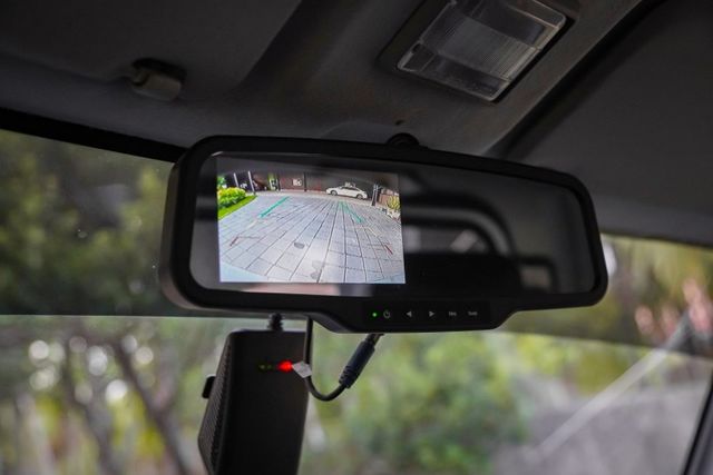 低里程僅跑3萬KM｜一手車｜全車原鈑件｜自排超方便｜行車紀錄器｜倒車顯影｜胎壓偵測｜可全額分期  第11張相片