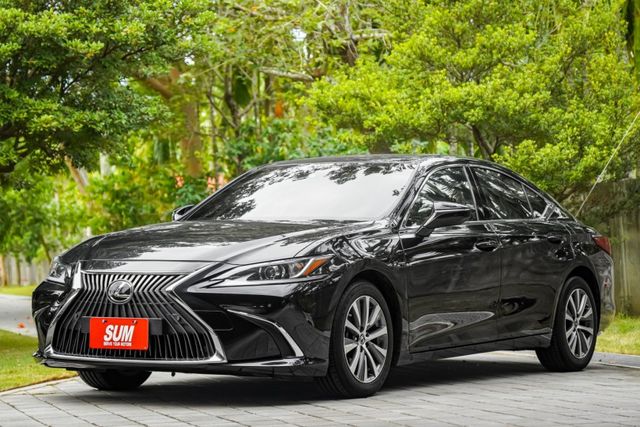 高階頂級版｜全車原鈑件｜通風電熱座椅｜後座遮陽簾｜無線充電｜全速域跟車｜車道維持｜盲點｜自動煞停｜末代汽油版  第1張相片