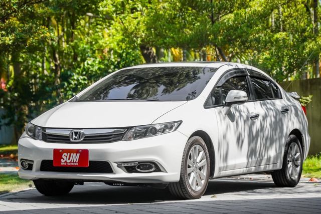 全車原鈑件｜VTIS版｜車況優質｜內外乾淨漂亮｜一手車皆在原廠保養｜ORO胎壓偵測器｜HID頭燈｜換檔撥片｜四輪米其林胎  第1張相片