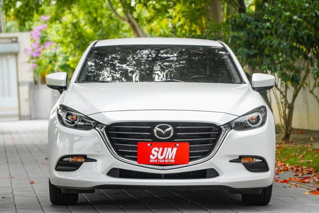一手車全車原鈑件｜選配原廠導航｜SCBS-F自動煞停｜盲點偵測｜6具安全氣囊｜LED日行燈｜LED大燈｜可全貸  第2張相片
