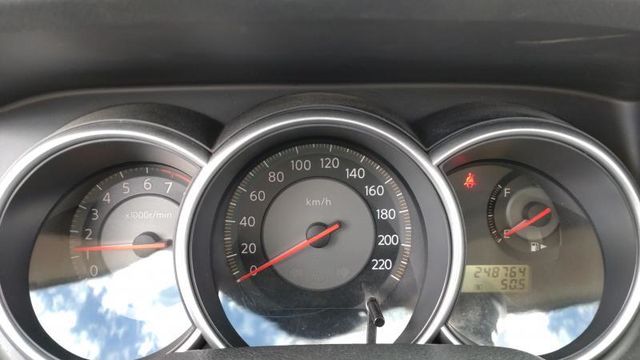 NISSAN/日產 Tiida 帝達 1.8  第3張相片