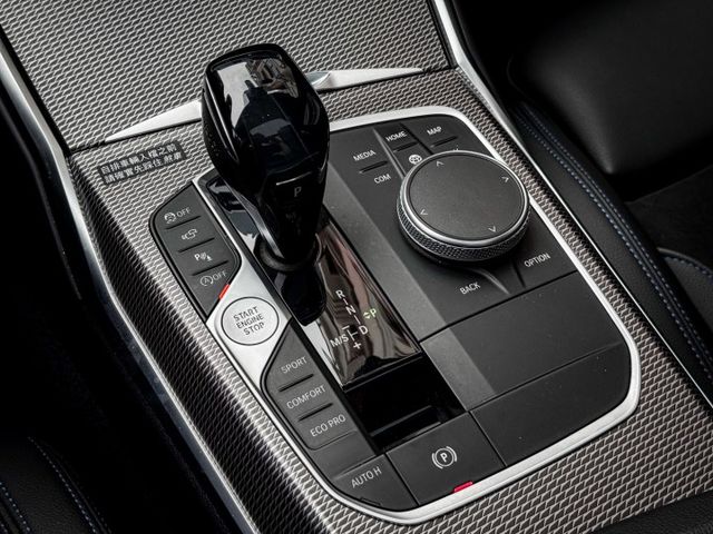 正2020年M版/全景天窗/5AU跟車/電尾門/三區恆溫/原版件  第13張相片