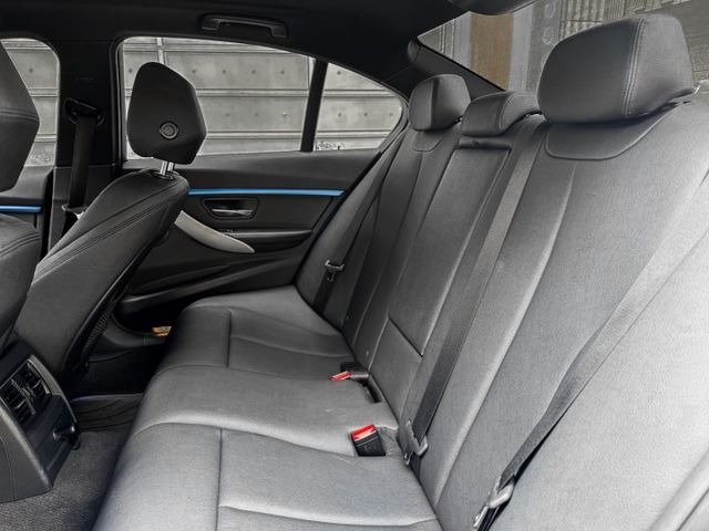 正M版 | 黑頂棚 | 雙區恆溫空調 | IDrive 5主機 | 全車雷達 | 5AS安全輔助 | 盲點偵測  第10張相片