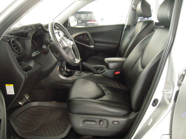 RAV4 2.4 2WD  第8張相片