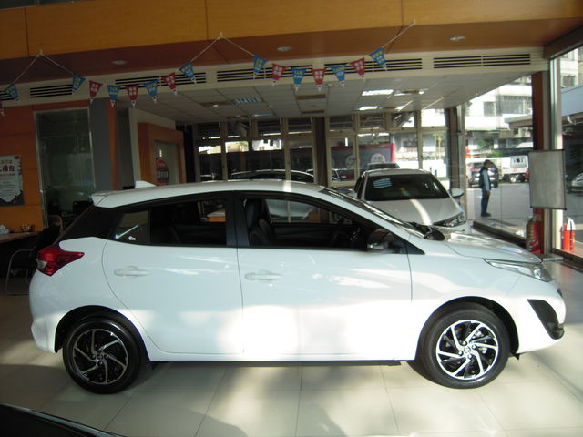 YARIS 1.5  第4張相片