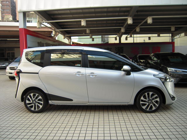 SIENTA 1.8  第4張相片