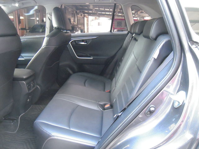 RAV4 2.0  第9張相片