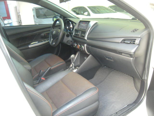 YARIS 1.5  第10張相片
