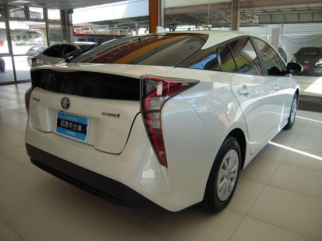 PRIUS 1.8  第5張相片