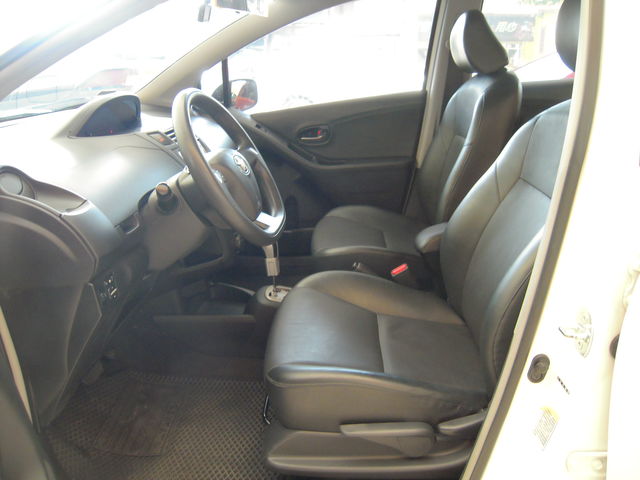 YARIS 1.5  第8張相片