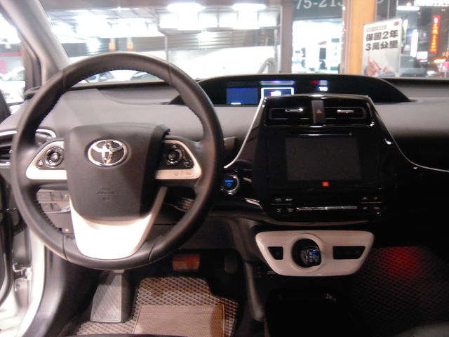 PRIUS 1.8  第7張相片