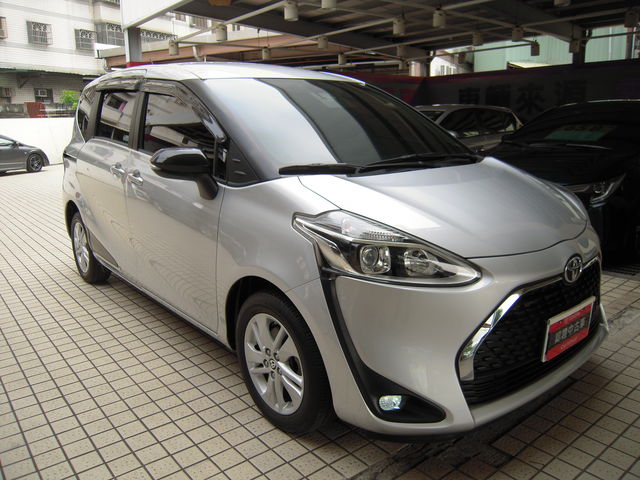 SIENTA 1.8  第3張相片