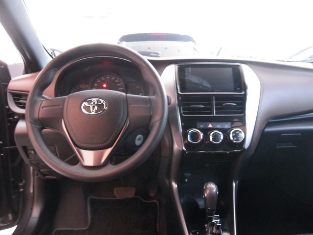YARIS 1.5  第7張相片
