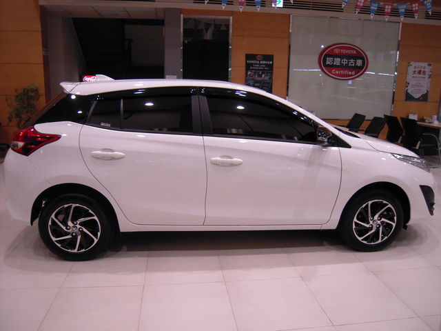 YARIS 1.5  第4張相片