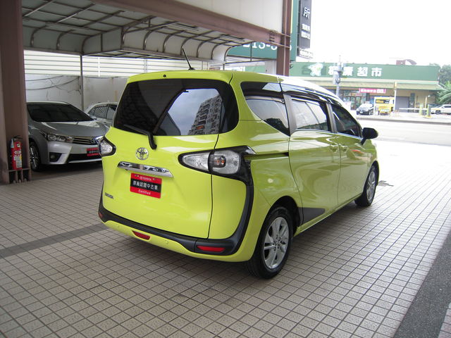 SIENTA 1.8  第4張相片