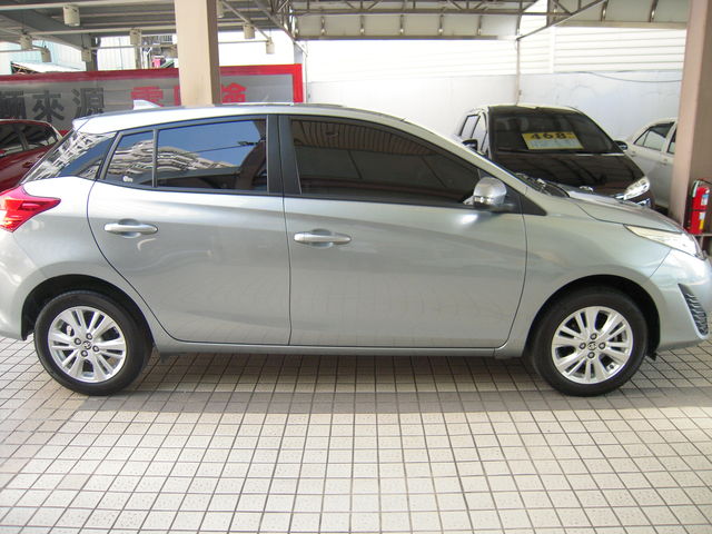 YARIS 1.5  第4張相片