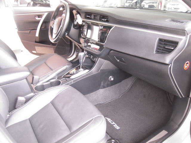 ALTIS 1.8E  第9張相片