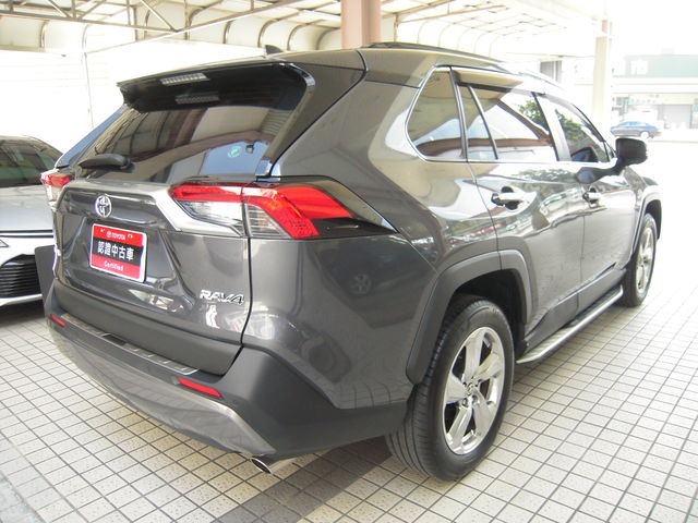 RAV4 2.0  第5張相片