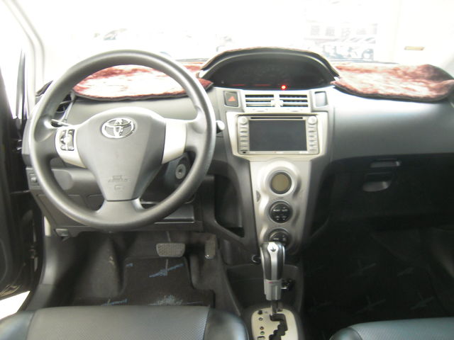 YARIS 1.5  第7張相片