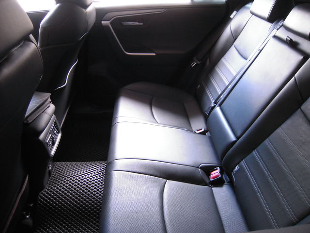 RAV4 2.5 HV  第8張相片