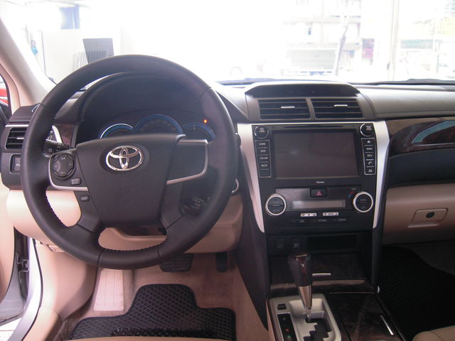 CAMRY 2.5 HV  第7張相片