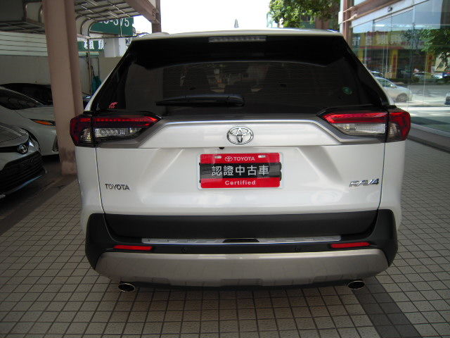 RAV4 2.0  第6張相片