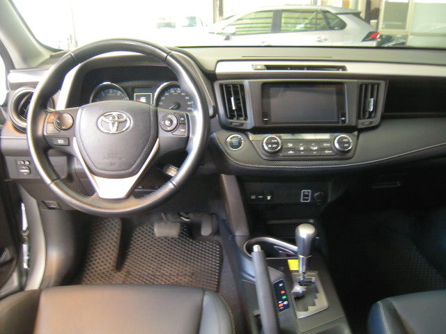 RAV4 2.0  第7張相片