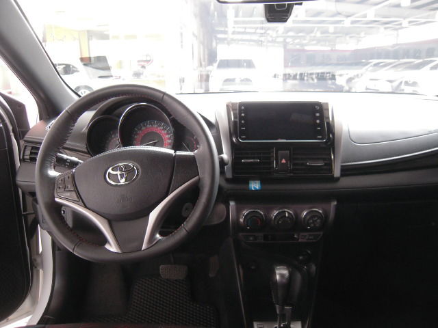 YARIS 1.5  第7張相片