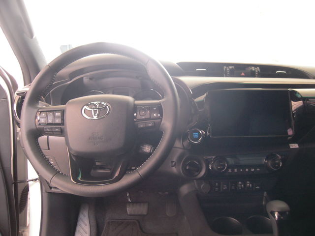 HILUX  第7張相片