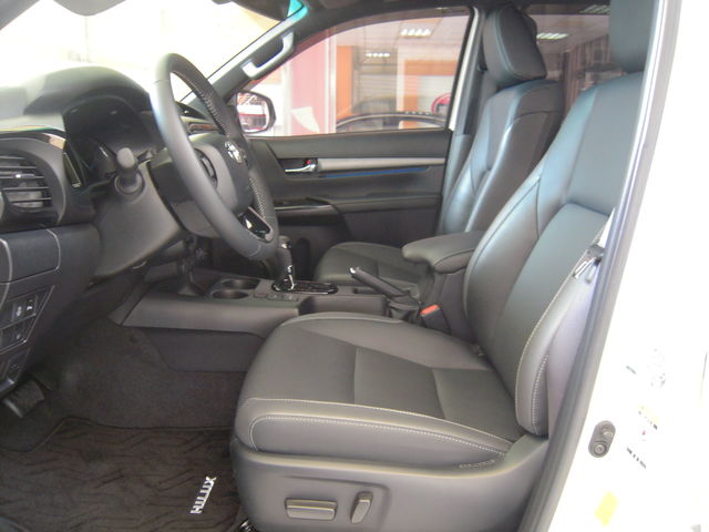 HILUX  第8張相片