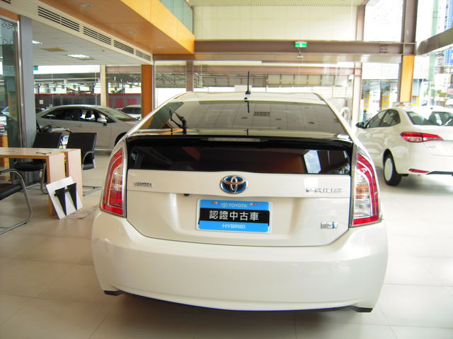PRIUS 1.8  第6張相片