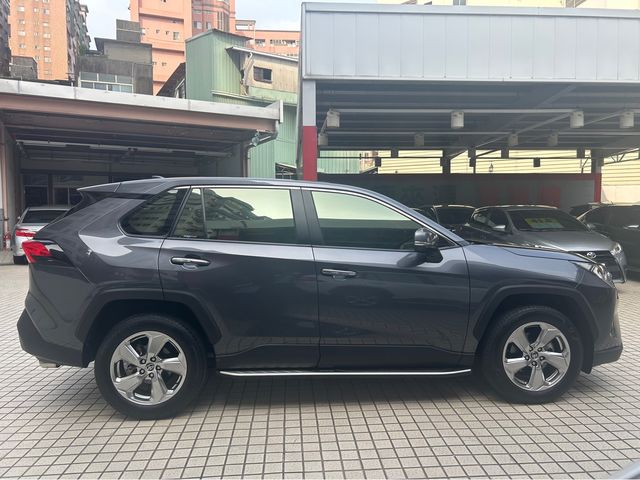 RAV4 2.0  第4張相片