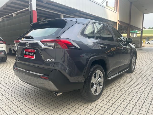 RAV4 2.0  第5張相片