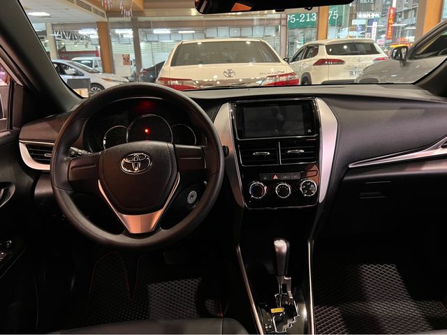 YARIS 1.5  第7張相片