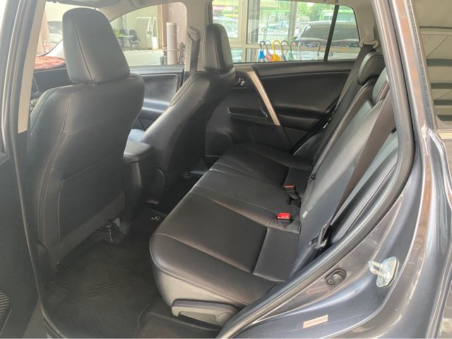 RAV4 2.0  第8張相片