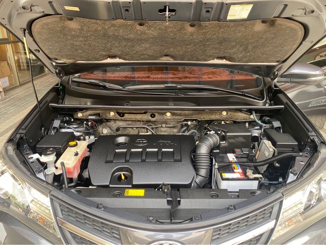 RAV4 2.0  第10張相片