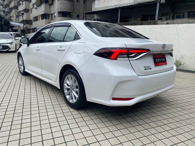 ALTIS 1.8  第4張相片