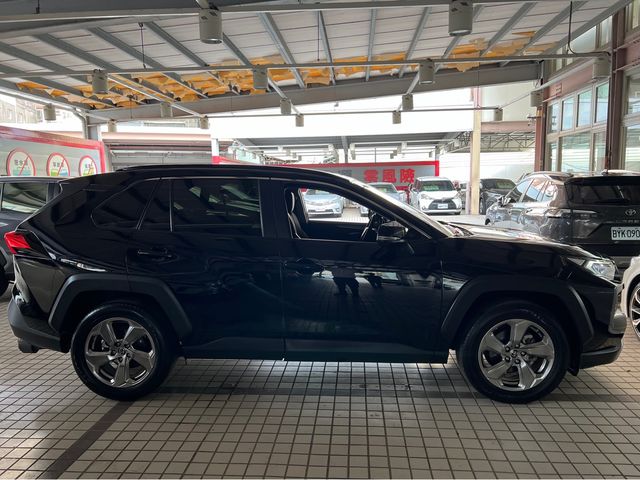 RAV4 2.5  第4張相片