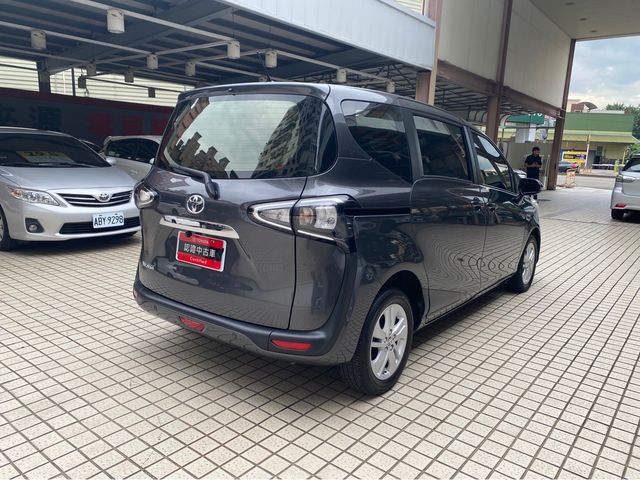 SIENTA 1.8  第4張相片