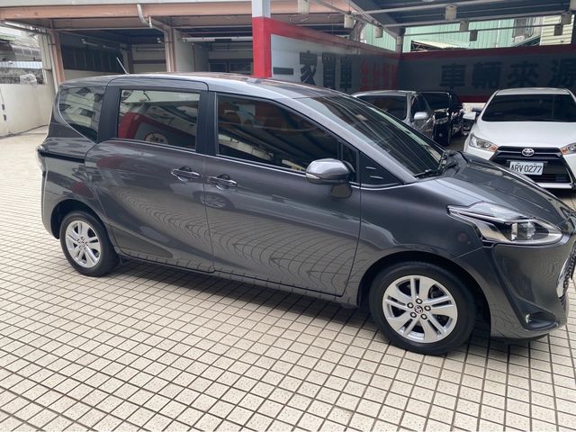SIENTA 1.8  第5張相片