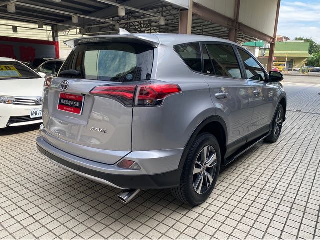 RAV4 2.0  第5張相片