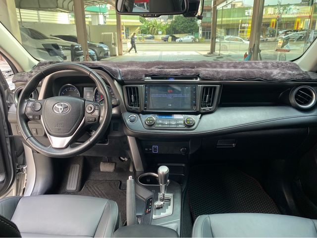 RAV4 2.0  第9張相片