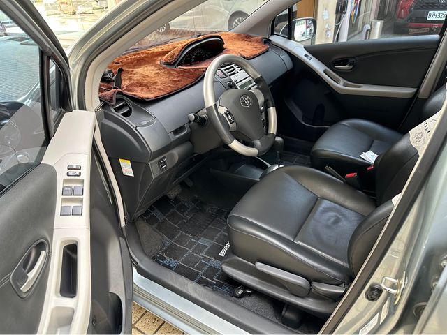YARIS 1.5  第7張相片
