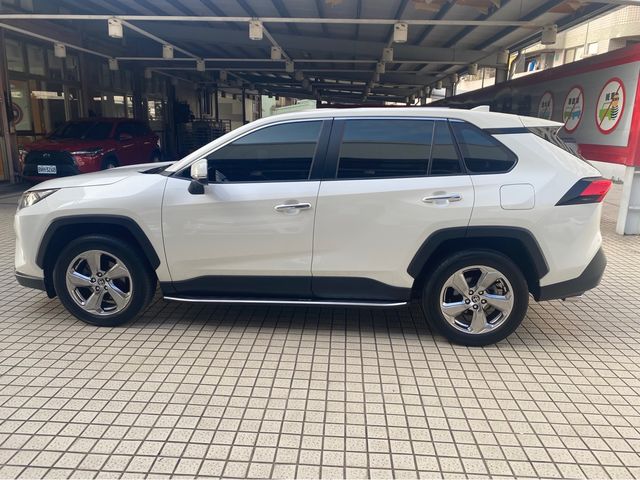 RAV4 2.0  第2張相片