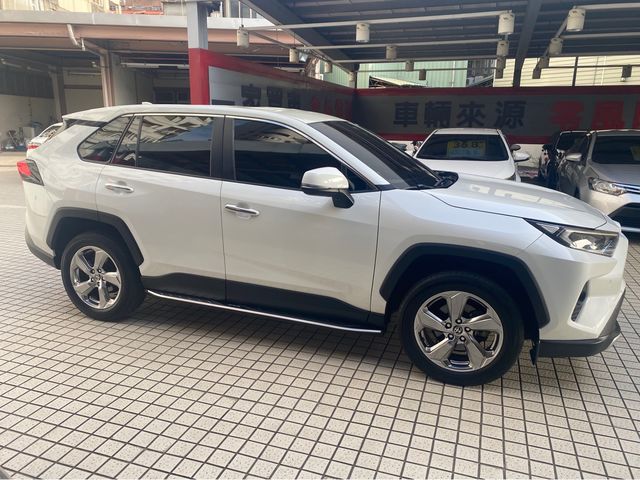 RAV4 2.0  第5張相片