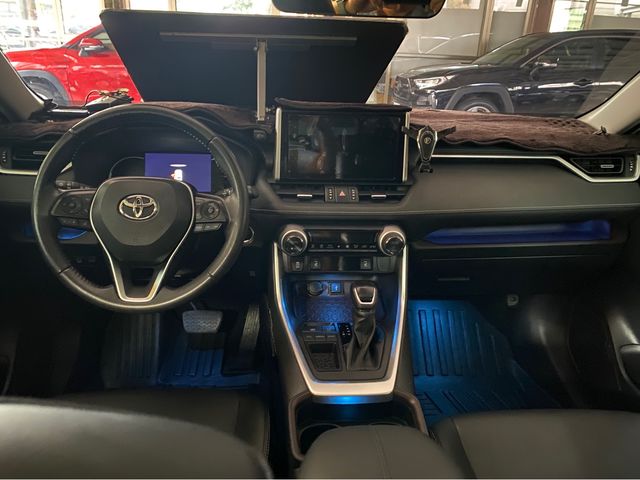 RAV4 2.0  第9張相片
