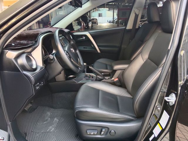 RAV4 2.0  第8張相片