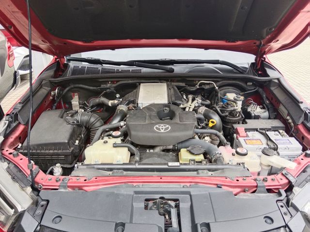 HILUX 2.8  第10張相片