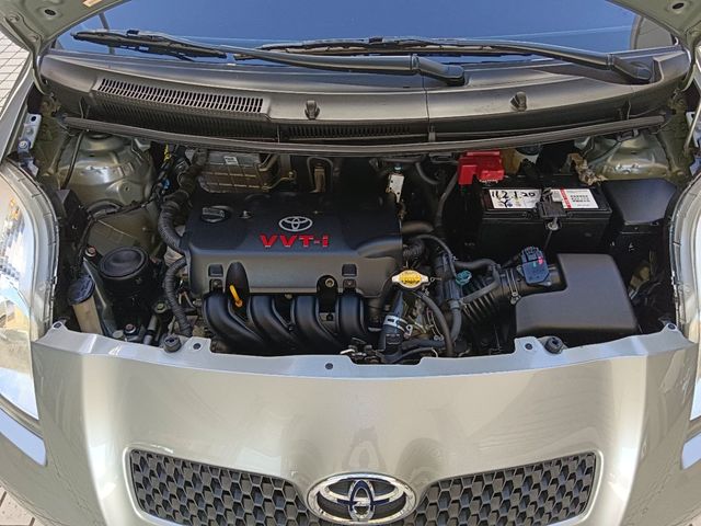 YARIS 1.5  第10張相片