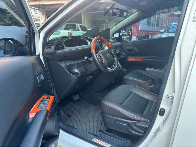 SIENTA 1.8  第7張相片